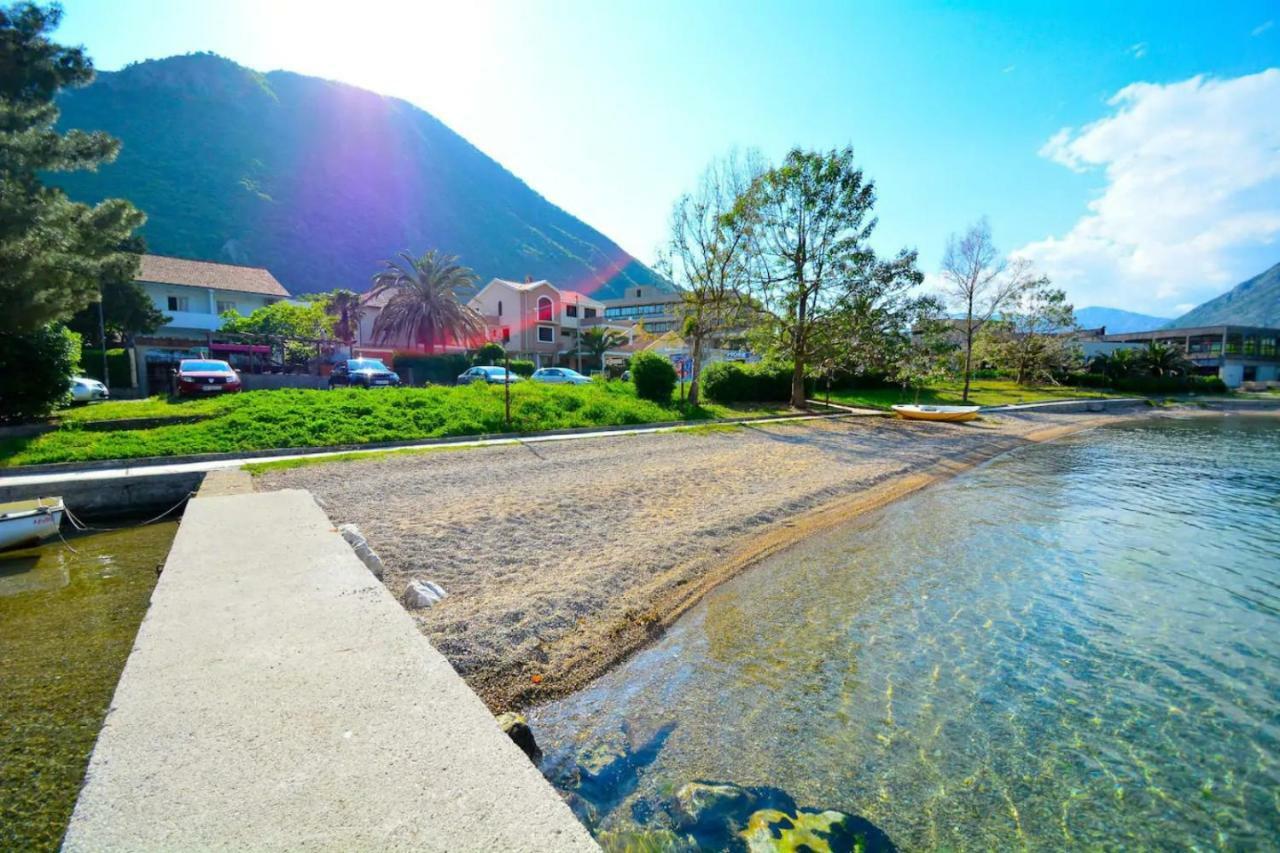 Seaside Apartments And Rooms Kotor Exterior foto