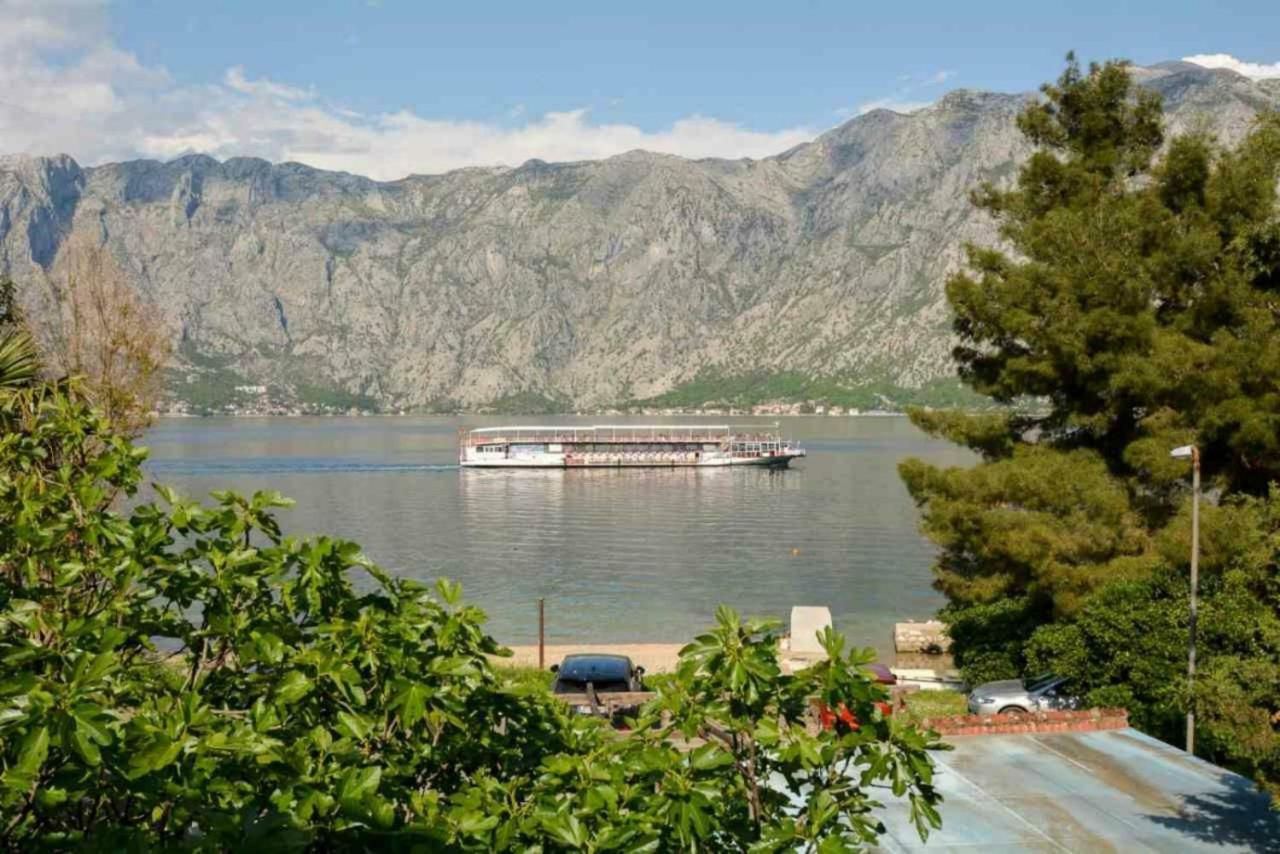 Seaside Apartments And Rooms Kotor Exterior foto