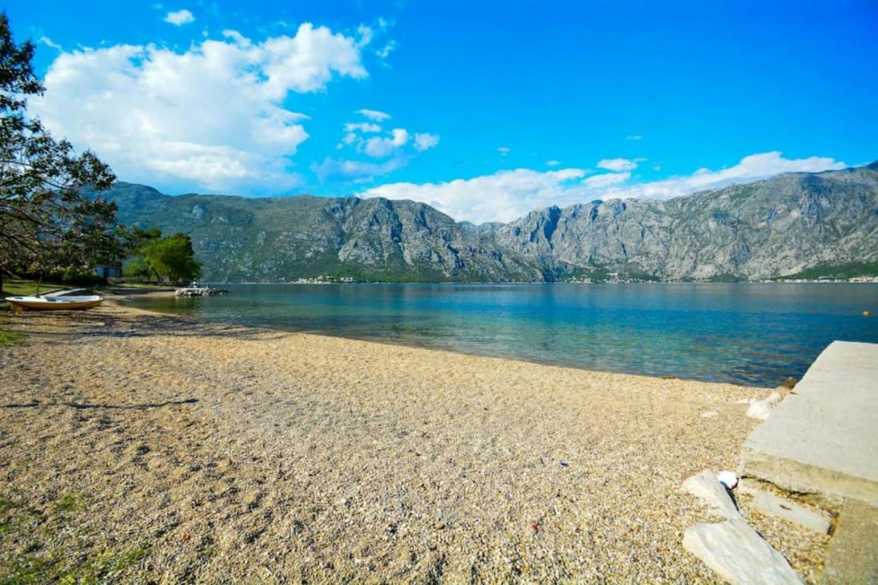 Seaside Apartments And Rooms Kotor Exterior foto